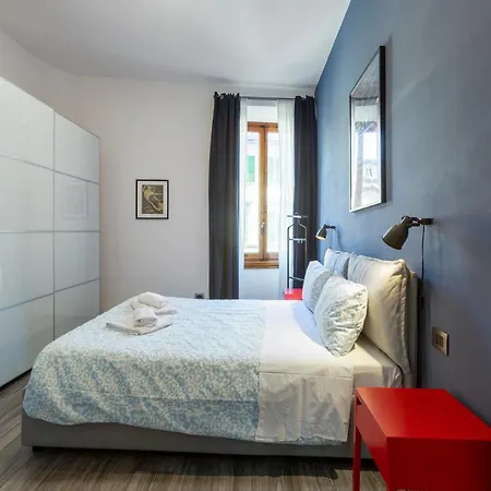 Guesthost - Lights, Camera, Action! - Appartement Florence
