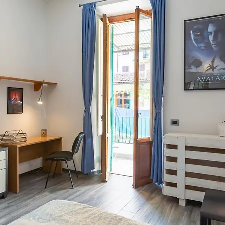 Guesthost - Lights, Camera, Action! - 公寓 *